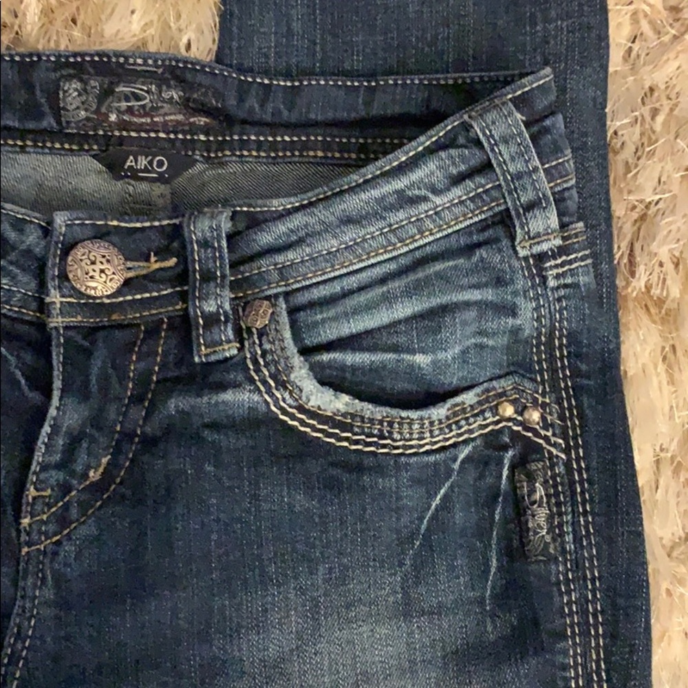 Silver Jeans - Size 24/31 (EUC)